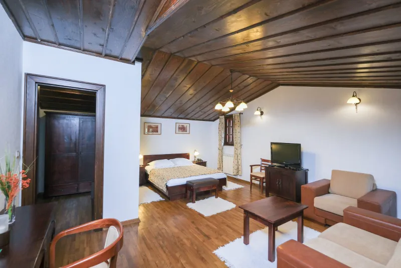 Hotel Ivanov Konak - Ivanova Korita, NP Lovćen