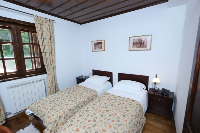 Hotel Ivanov Konak - Ivanova Korita, NP Lovćen