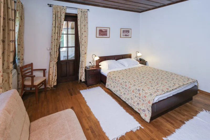 Hotel Ivanov Konak - Ivanova Korita, NP Lovćen